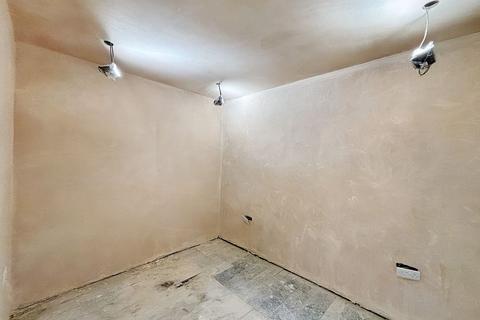 168 Oval Road, Croydon, CR0 6BN