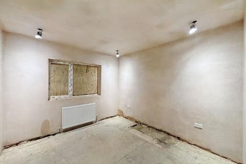 168 Oval Road, Croydon, CR0 6BN