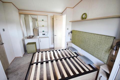 2 bedroom static caravan for sale, Cedar Lakes, Southview Leisure Park, Skegness PE25