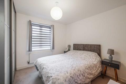 2 bedroom apartment to rent, Plover Mills, Huddersfield HD3