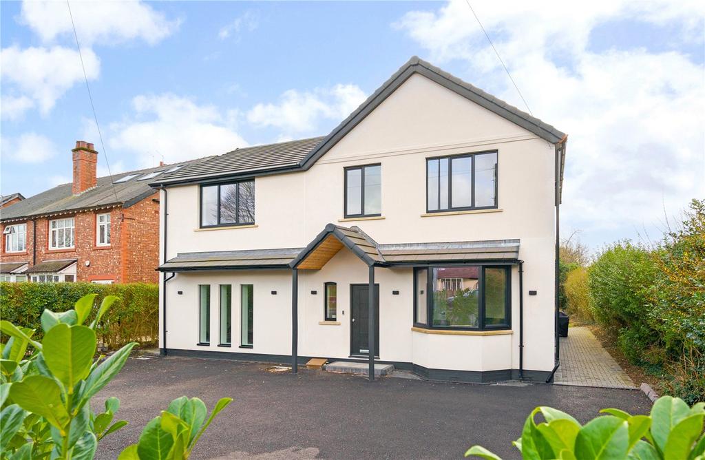 Altrincham Road, Wilmslow, Cheshire, SK9 5 bed detached house for sale