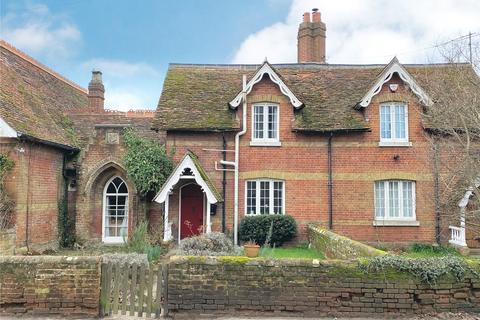 3 bedroom terraced house for sale, Main Road, Woolverstone, Ipswich, Suffolk, IP9