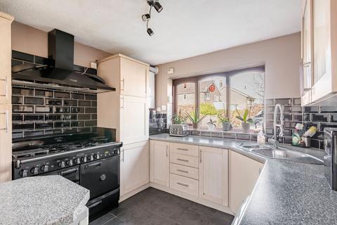 3 bedroom semi-detached house for sale, Bulwer Road, Buxton