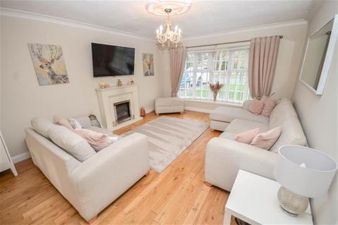 3 bedroom terraced house for sale, St. Georges Avenue, South Shields