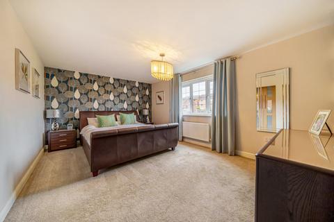 4 bedroom detached house for sale, Post Hill View, Pudsey, West Yorkshire, LS28