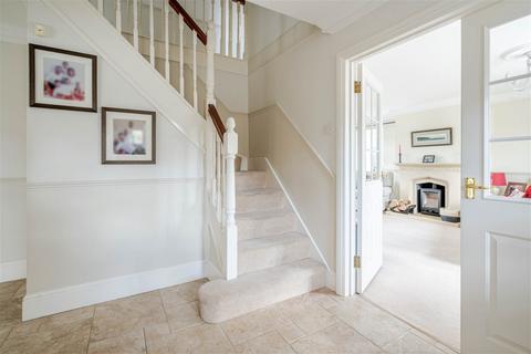 Avonstone House Barrett Lane, Sutton Benger, Chippenham, SN15 4UZ
