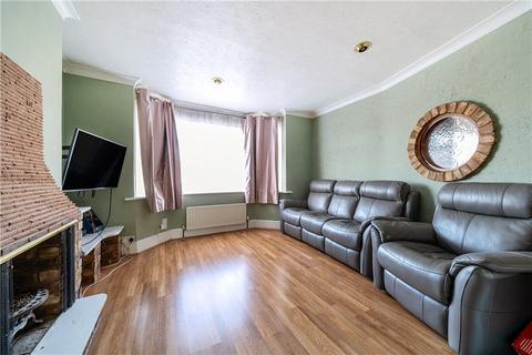 3 bedroom semi-detached house for sale, Manse Way, Swanley