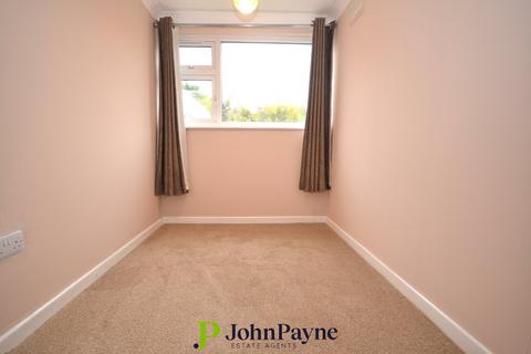 102 Yarningale Road, Willenhall, Coventry, CV3 3EQ