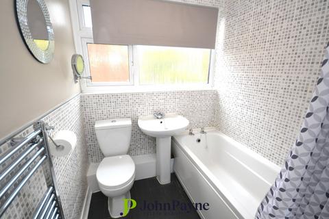 102 Yarningale Road, Willenhall, Coventry, CV3 3EQ