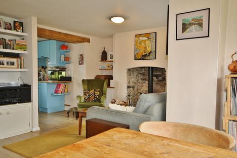 3 Churchfields, Stonesfield, Witney, OX29 8PP