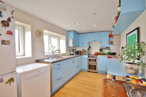 3 Churchfields, Stonesfield, Witney, OX29 8PP