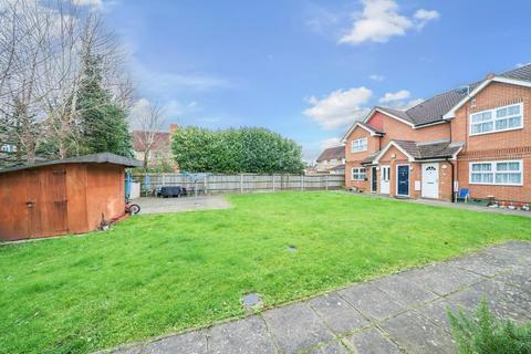 2 bedroom maisonette for sale, Shinfield / University borders,  Berkshire,  RG2