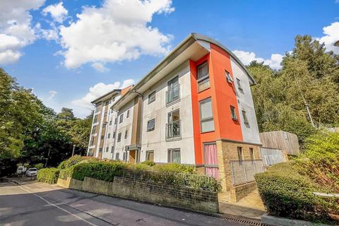 2 bedroom apartment for sale - Orchard Way, East Grinstead, West Sussex