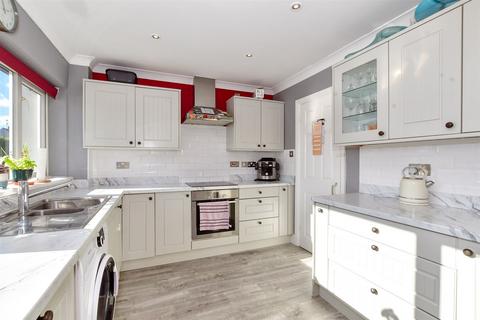 4 bedroom detached house for sale, Station Road, Dover, Kent