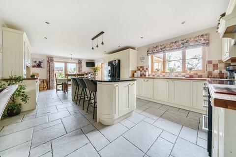 6 bedroom detached house for sale, Long Street, Great Ellingham, NR17