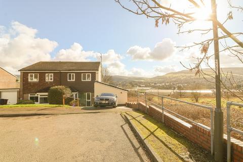 15 Birchside Avenue, Glossop, SK13 7BW