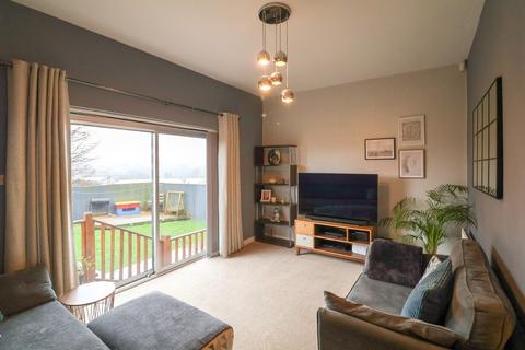 15 Birchside Avenue, Glossop, SK13 7BW