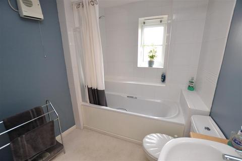 48 Harberd Tye, Chelmsford, CM2 9GJ