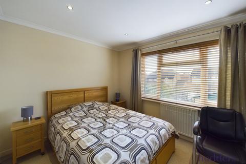 4 bedroom semi-detached house for sale, Laleham Road, Shepperton, Surrey, TW17