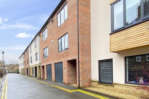 15 Back Dragon Parade, Harrogate, HG1 5FH