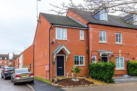 2 bedroom end of terrace house to rent, Peck Way, Rushden NN10