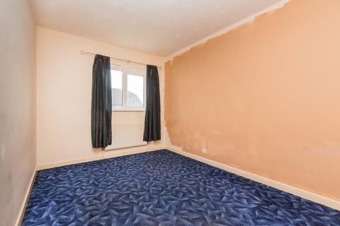 17 Fettledine Road, Irthlingborough, Wellingborough, NN9 5XF