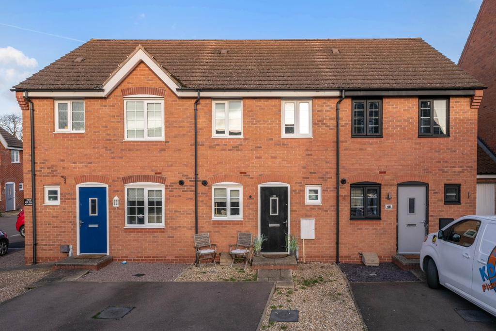 Hathersage Close, Lincolnshire NG31 2 bed terraced house for sale £