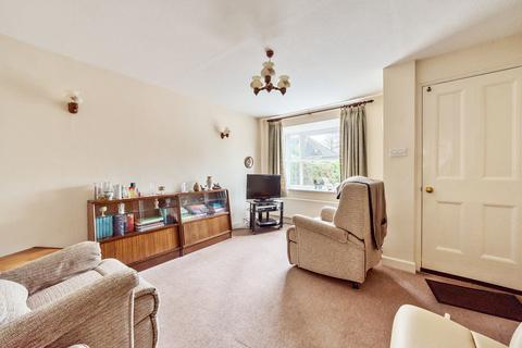 12 Village Row, Sutton, SM2 6JZ