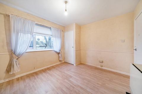 27 Beacon Grove, Carshalton, SM5 3BA