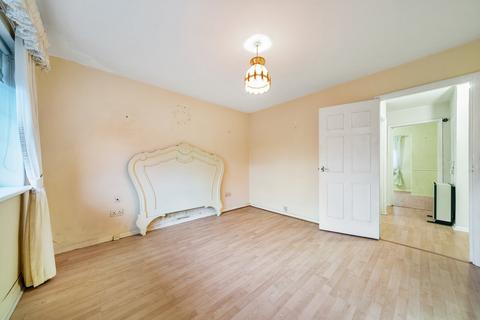 27 Beacon Grove, Carshalton, SM5 3BA