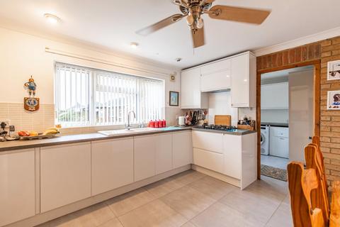 4 bedroom detached bungalow for sale, Heacham