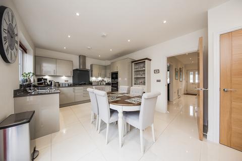7 Cranborne Gardens, Crowborough, TN6 1FA
