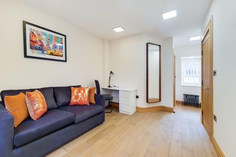 5 bedroom semi-detached house to rent, Romney Street, London SW1P