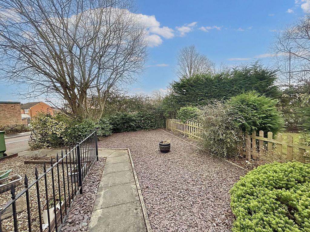 Baugh Close, Blackfell, Washington, Tyne and Wear, NE37 1SN 2 bed