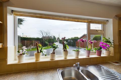46 Holly Road, Uttoxeter, ST14 7NA