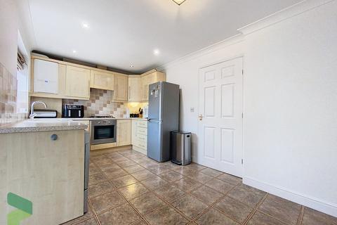 17 Westmorland Close, Darwen, BB3 2TQ