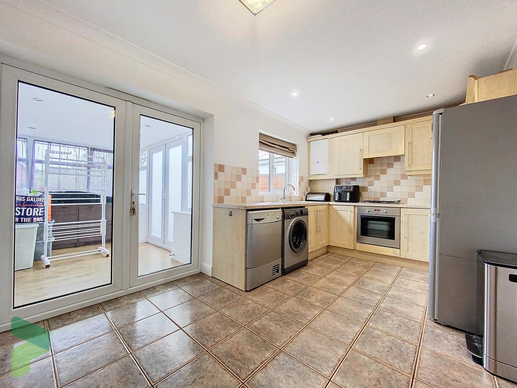Fitted Dining Kitchen