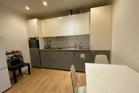 House share to rent, St Andrews Road, Acton