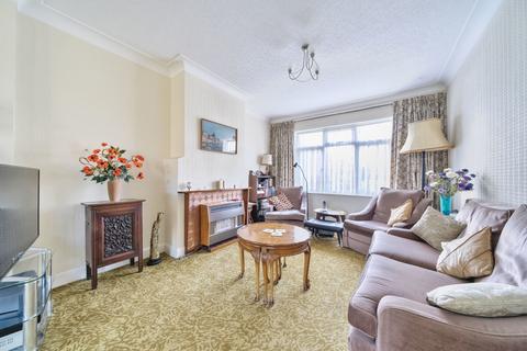 276 Avery Hill Road, London, SE9 2JL