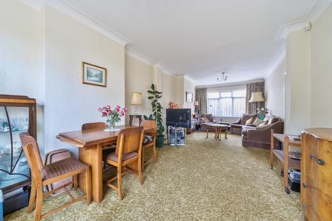 276 Avery Hill Road, London, SE9 2JL