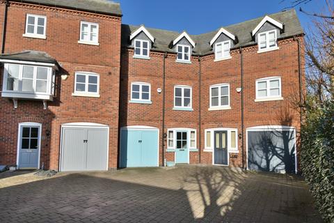 4 bedroom townhouse for sale, Weavers Close, Quorn