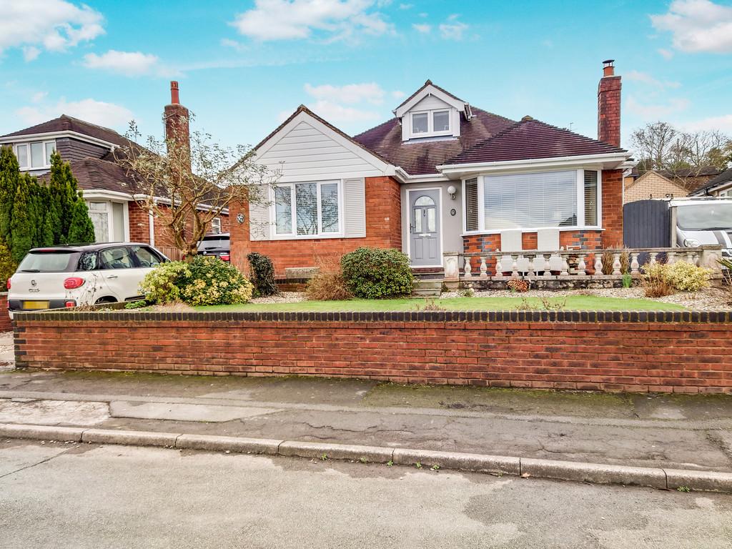 Carlton Avenue, Brown Edge 3 bed detached bungalow for sale £299,995