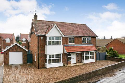 4 bedroom detached house for sale, The Street, Sutton, Norwich