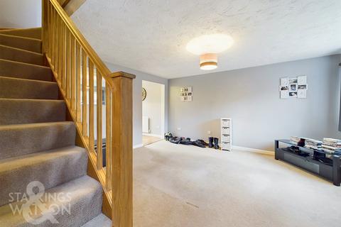 3 bedroom semi-detached house for sale, Pilgrims Way, Bungay