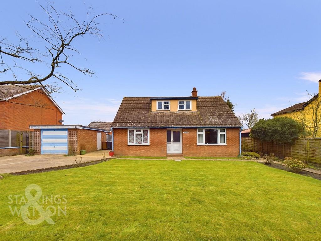 Long Green, Wortham, Diss 5 bed chalet for sale £400,000