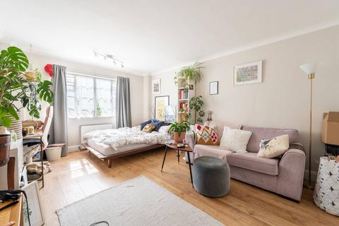 1 bedroom flat to rent - Corner Fielde, Streatham Hill, London, SW2