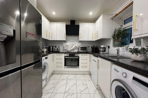 undefined, Homefield Road, Edgware, HA8