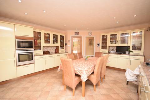 The Shieling Balmoral Road, Rattray, Blairgowrie, PH10 7AH