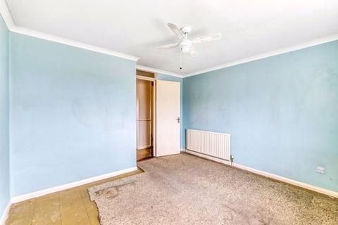 3 bedroom flat for sale, Greenwood Close, Sidcup, DA15 9AD