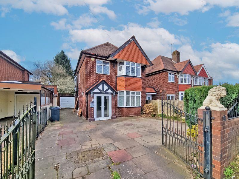 Pooles Lane, Willenhall 3 bed detached house £250,000